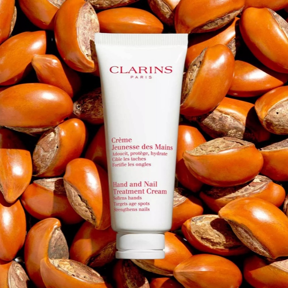 ⚡️🖤Clarins Hand And Nail Treatment Cream
